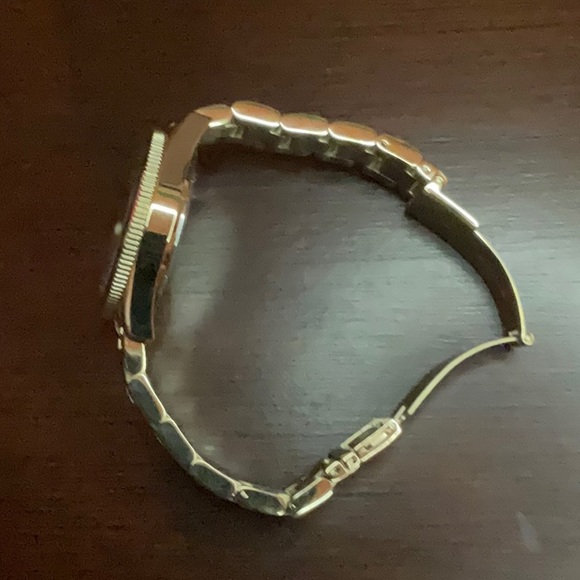 Unisex Gold Fossil Watch with Silver and Gold Bling Watch Face - Picture 3 of 9